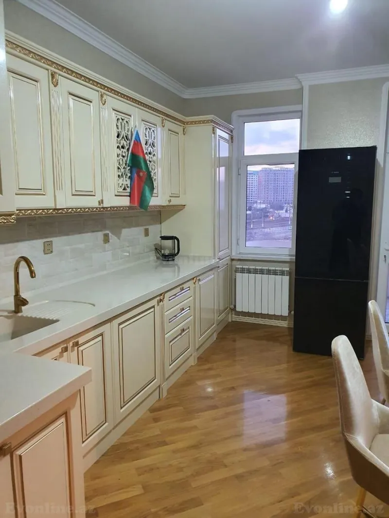 Kirayə verilir 2 otaqlı Mənzil Yeni tikili 95 m² Xətai m. - şəkil 4