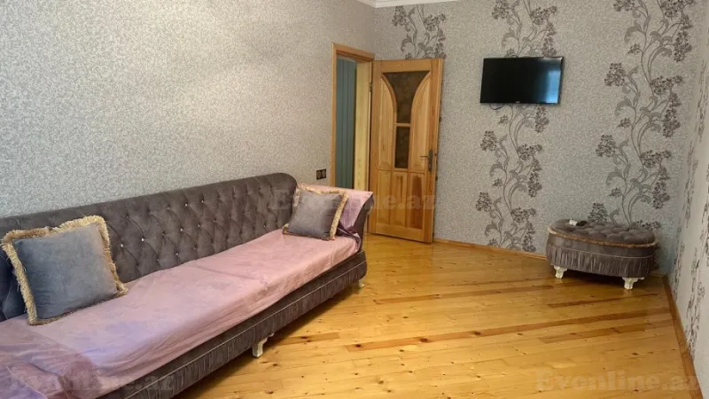 Kirayə verilir 2 otaqlı Mənzil Köhnə tikili 65 m² Əhmədli