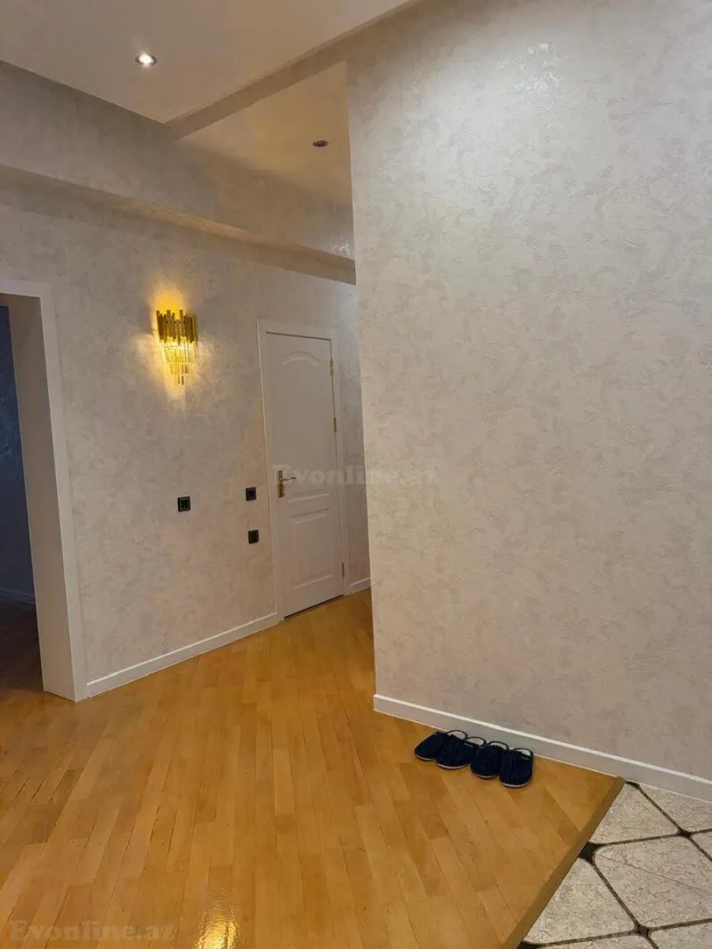 Satılır 3 otaqlı Mənzil Yeni tikili 135 m² Elmlər Akademiyası m. - şəkil 6