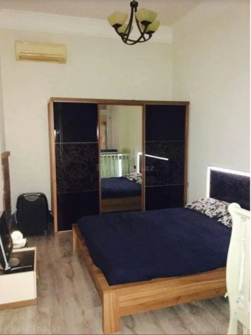 Satılır 2 otaqlı Mənzil Köhnə tikili 53 m² Sahil m. - şəkil 2