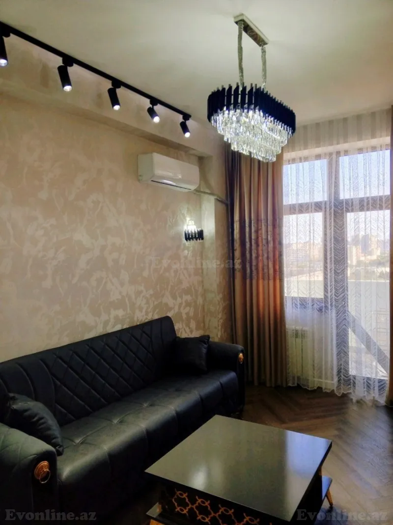 Satılır 2 otaqlı Mənzil Yeni tikili 50 m² 4-cü mikrorayon