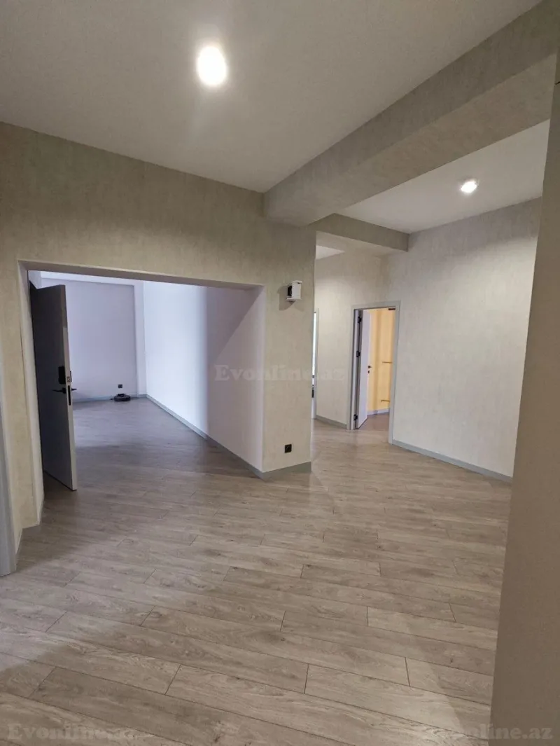 Satılır 4 otaqlı Mənzil Yeni tikili 140 m² Xətai r. - şəkil 11