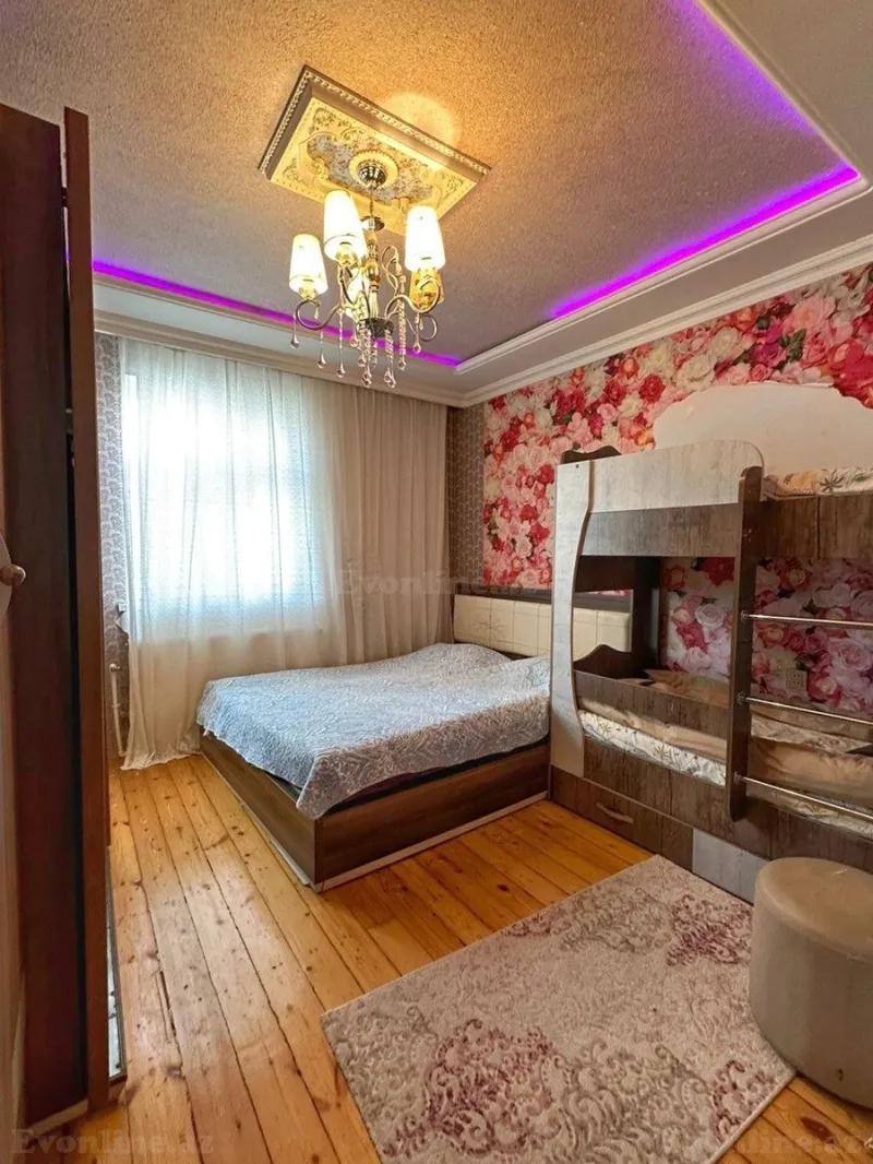 Satılır 2 otaqlı Mənzil Köhnə tikili 56 m² Qaraçuxur - şəkil 4