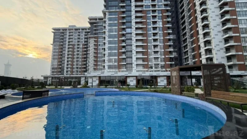 Satılır 3 otaqlı Mənzil Yeni tikili 128.8 m² Koroğlu m. - şəkil 2