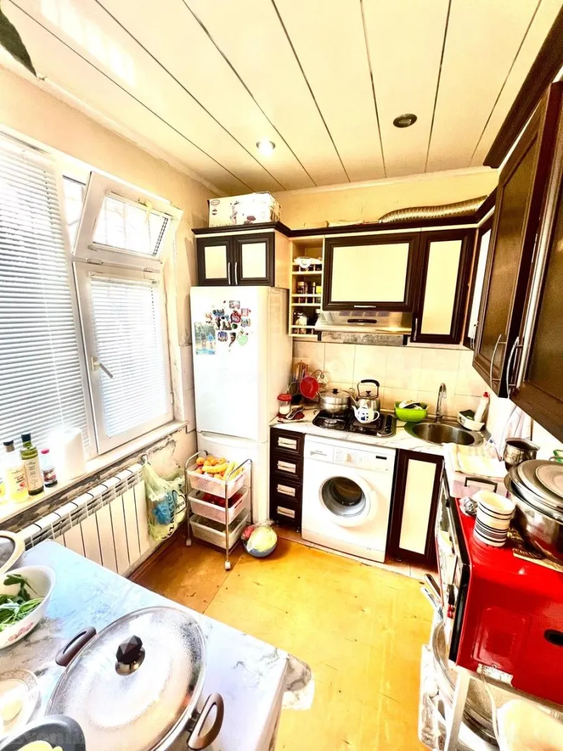 Satılır 3 otaqlı Mənzil Köhnə tikili 75 m² Gənclik m. - şəkil 4