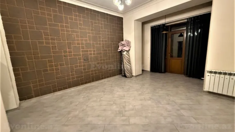 Satılır 3 otaqlı Mənzil Köhnə tikili 90 m² Nəsimi r. - şəkil 2