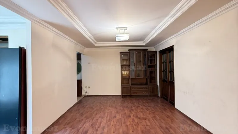 Satılır 2 otaqlı Mənzil Köhnə tikili 55 m² İnşaatçılar m. - şəkil 6