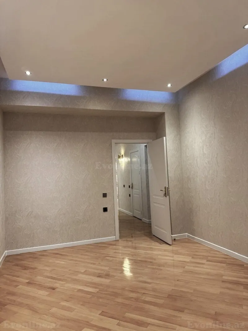 Satılır 3 otaqlı Mənzil Yeni tikili 137 m² Elmlər Akademiyası m. - şəkil 10