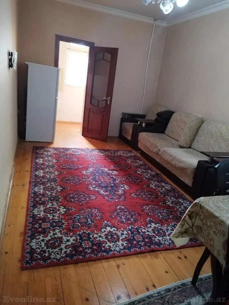 Satılır 2 otaqlı Mənzil Köhnə tikili 45 m² 8-ci mikrorayon - şəkil 2