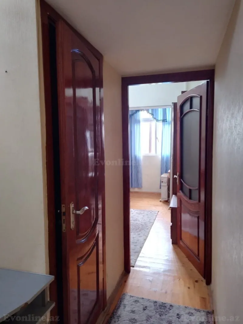 Satılır 2 otaqlı Mənzil Köhnə tikili 45 m² 8-ci mikrorayon - şəkil 6