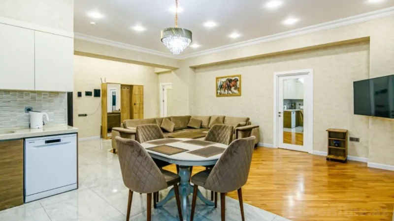 Kirayə verilir 3 otaqlı Mənzil Yeni tikili 115 m² Sahil m. - şəkil 5