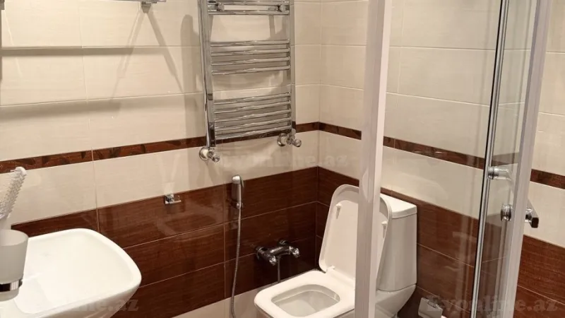 Kirayə verilir 4 otaqlı Mənzil Yeni tikili 200 m² Yasamal - şəkil 16