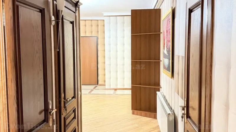 Kirayə verilir 4 otaqlı Mənzil Yeni tikili 200 m² Yasamal - şəkil 24