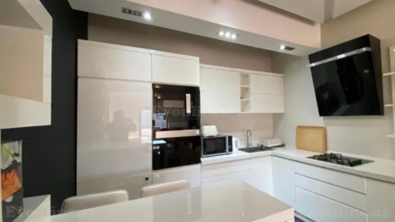 Satılır 4 otaqlı Mənzil Yeni tikili 135 m² 28 May m. - şəkil 5