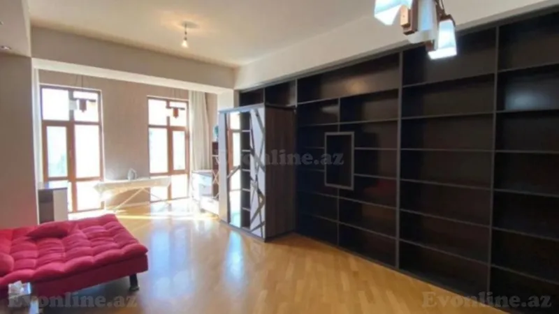 Satılır 4 otaqlı Mənzil Yeni tikili 135 m² 28 May m. - şəkil 10