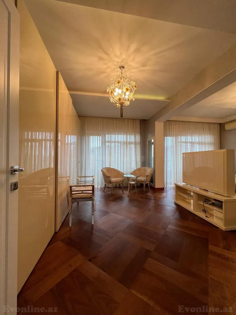 Satılır 3 otaqlı Mənzil Yeni tikili 110 m² Qara Qarayev m. - şəkil 3