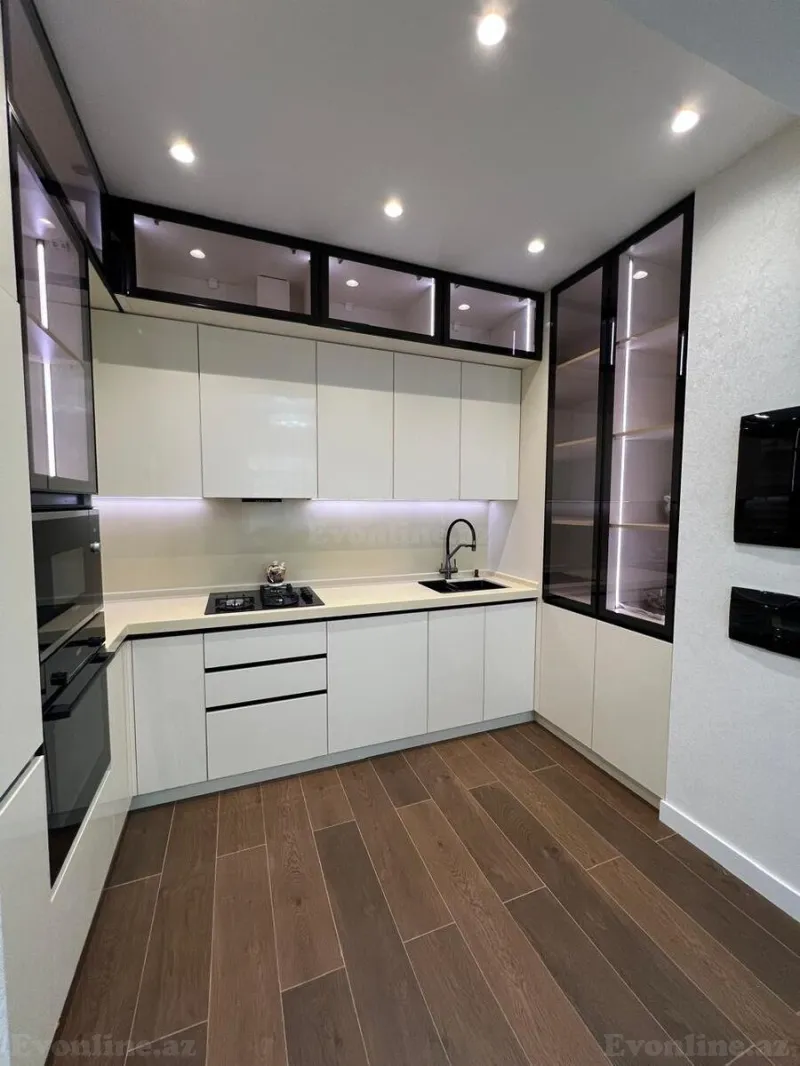 Satılır 3 otaqlı Mənzil Yeni tikili 110 m² Qara Qarayev m. - şəkil 6