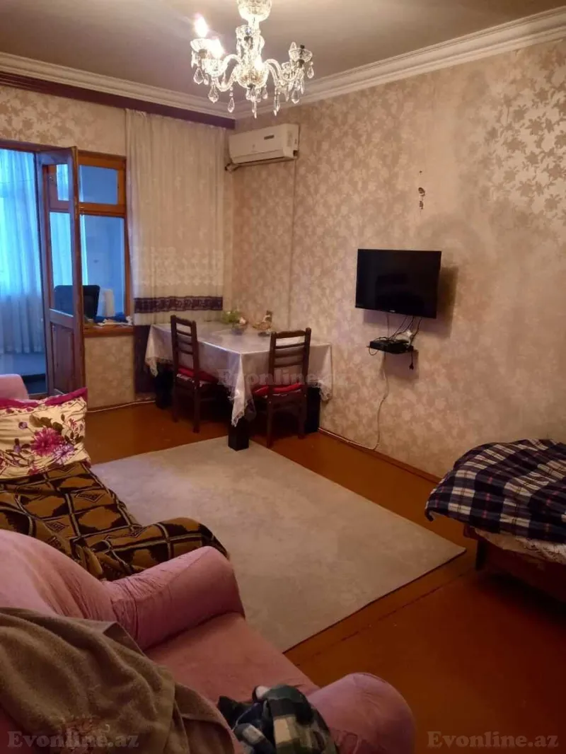 Satılır 2 otaqlı Mənzil Köhnə tikili 65 m² Biləcəri