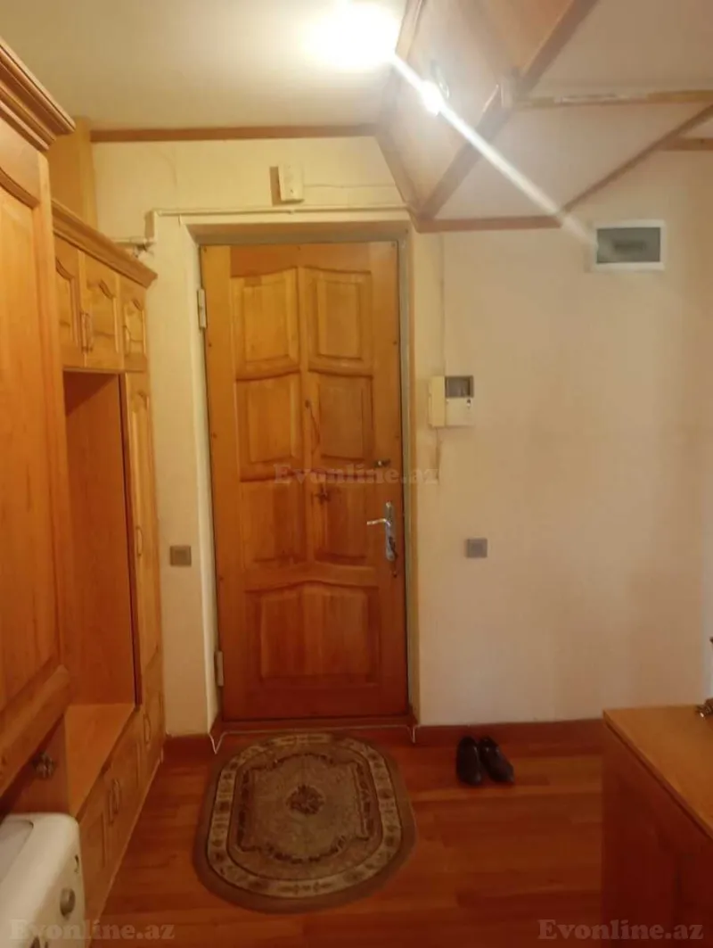 Satılır 3 otaqlı Mənzil Köhnə tikili 75 m² Sahil m. - şəkil 4