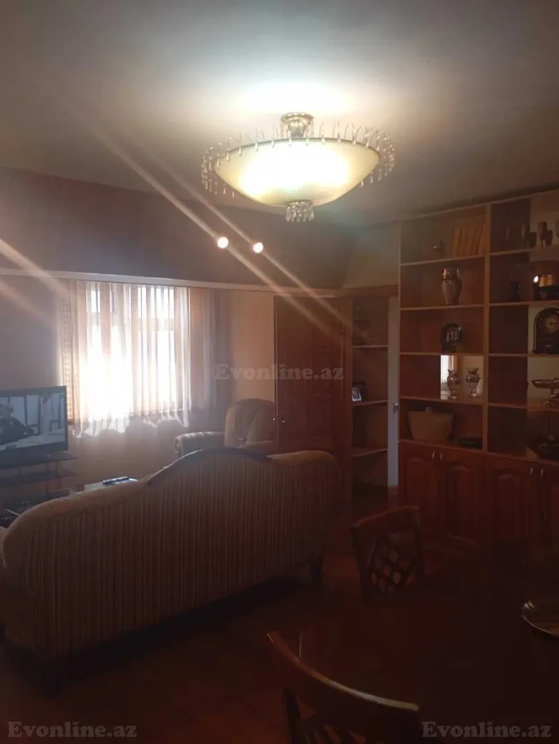 Satılır 3 otaqlı Mənzil Köhnə tikili 75 m² Sahil m. - şəkil 12