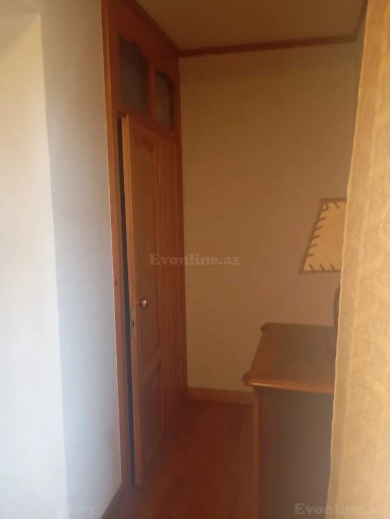 Satılır 3 otaqlı Mənzil Köhnə tikili 75 m² Sahil m. - şəkil 13