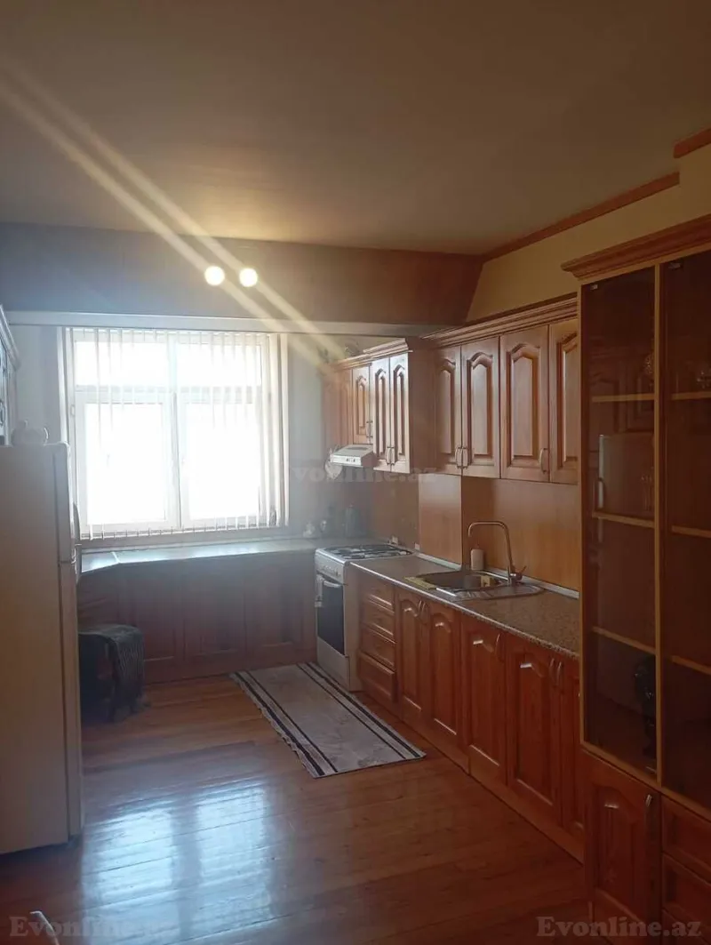 Satılır 3 otaqlı Mənzil Köhnə tikili 75 m² Sahil m. - şəkil 18