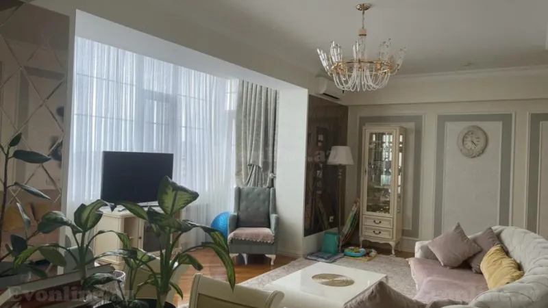 Satılır 4 otaqlı Mənzil Yeni tikili 168 m² Badamdar - şəkil 3