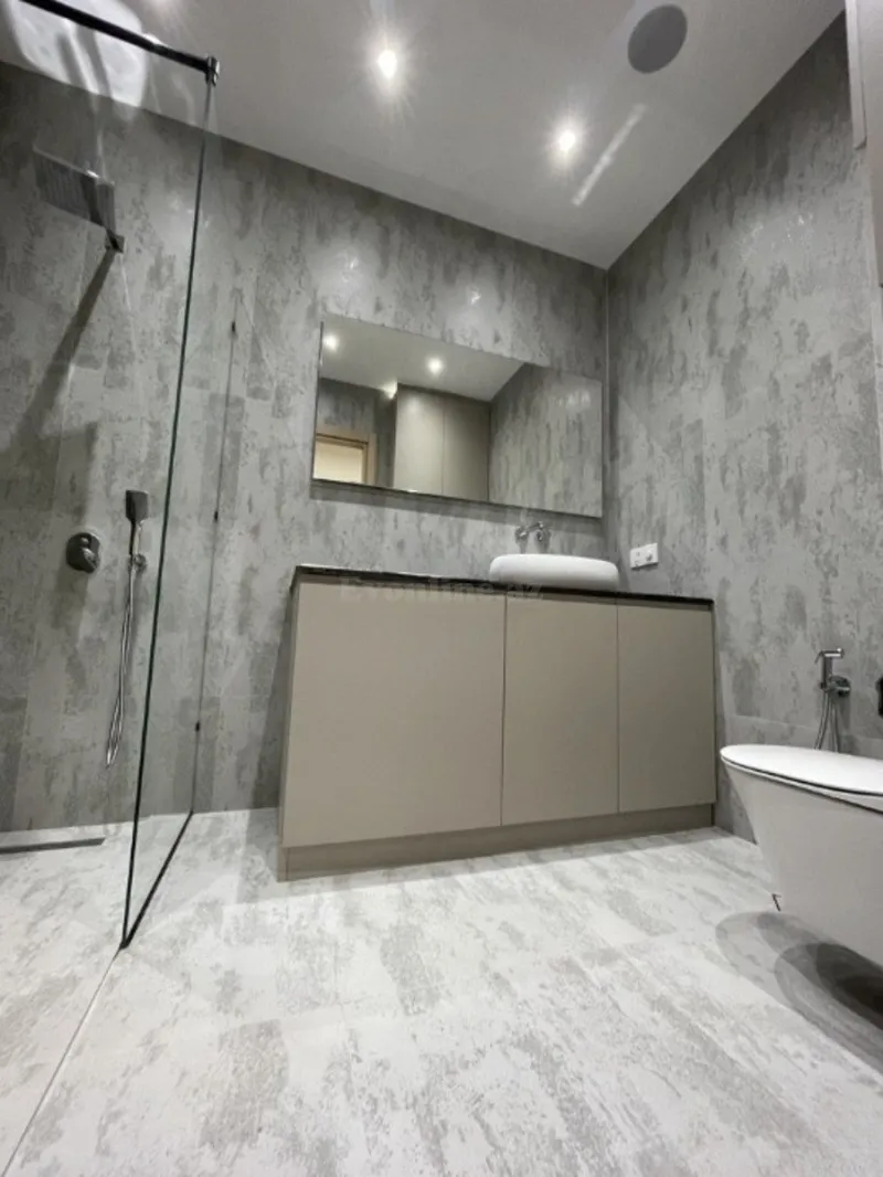 Satılır 3 otaqlı Mənzil Yeni tikili 132.2 m² 28 May m. - şəkil 9