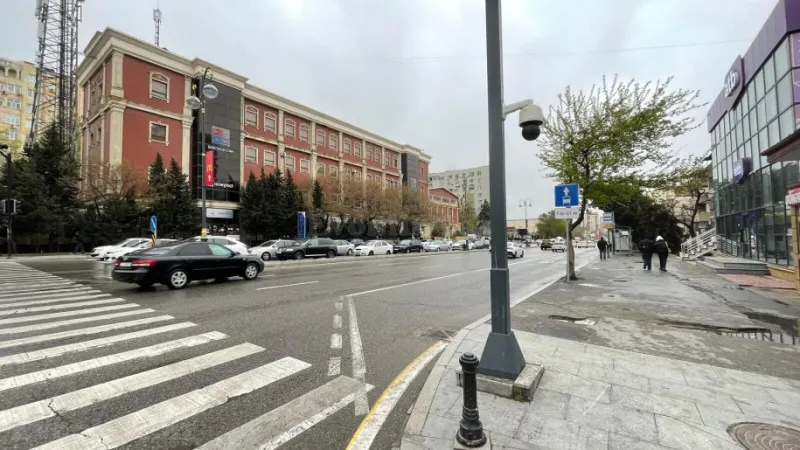 Kirayə verilir 3 otaqlı Mənzil Yeni tikili 130 m² İnşaatçılar m. - şəkil 9