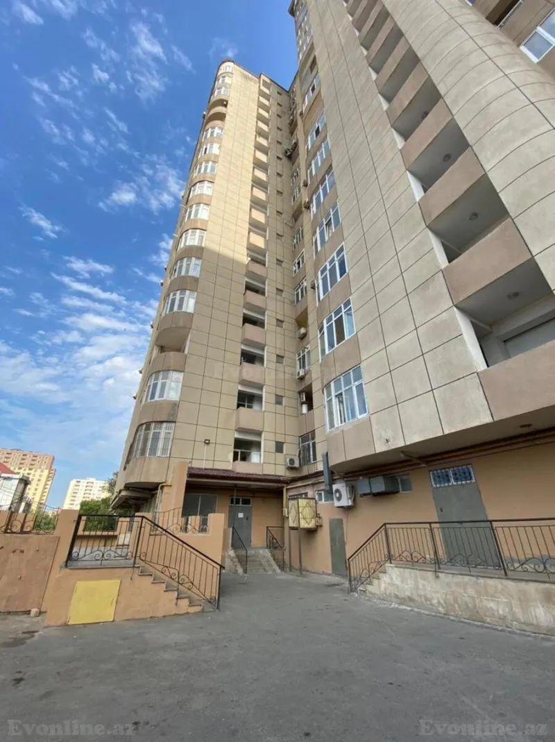 Kirayə verilir 3 otaqlı Mənzil Yeni tikili 130 m² İnşaatçılar m. - şəkil 11