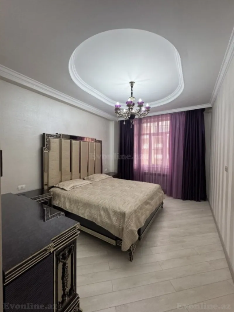 Satılır 3 otaqlı Mənzil Yeni tikili 125 m² 8 Noyabr m. - şəkil 3