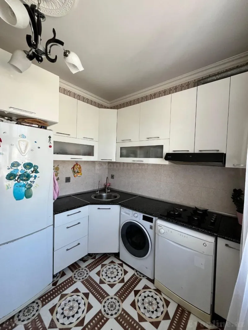 Satılır 3 otaqlı Mənzil Köhnə tikili 80 m² Nərimanov r. - şəkil 6