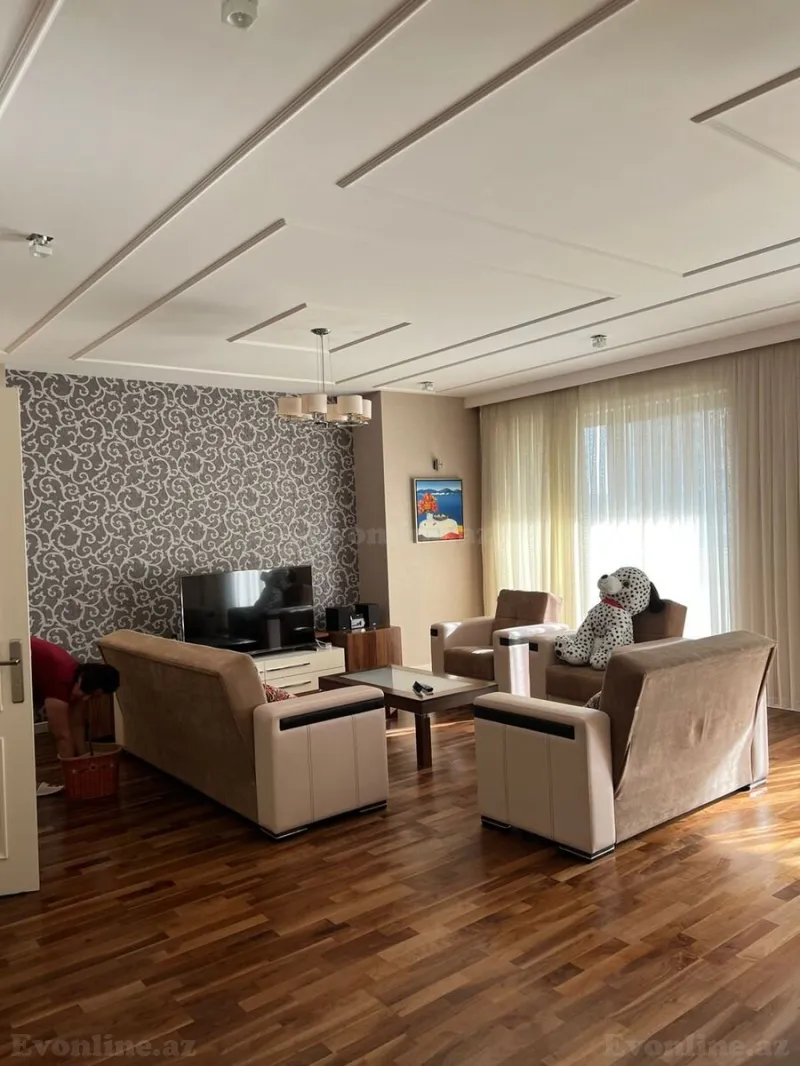 Kirayə verilir 3 otaqlı Mənzil Yeni tikili 138 m² 28 May m. - şəkil 13