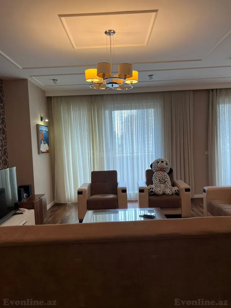 Kirayə verilir 3 otaqlı Mənzil Yeni tikili 138 m² 28 May m. - şəkil 17