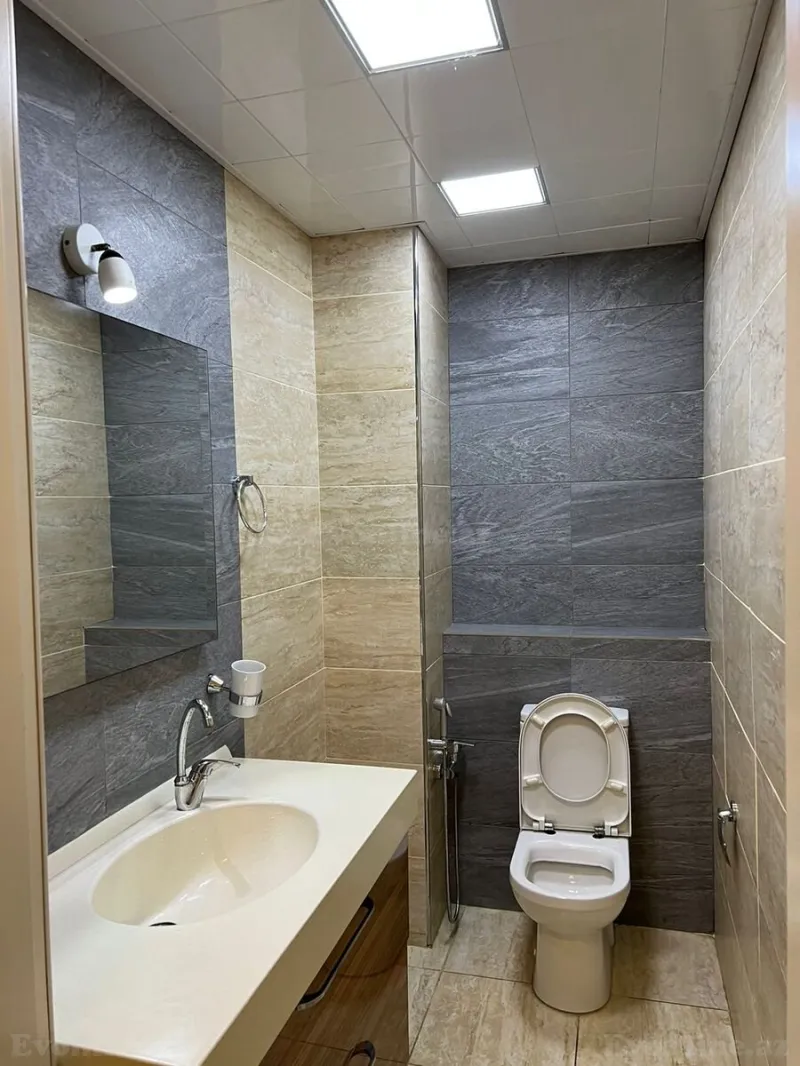 Kirayə verilir 3 otaqlı Mənzil Yeni tikili 138 m² 28 May m. - şəkil 19