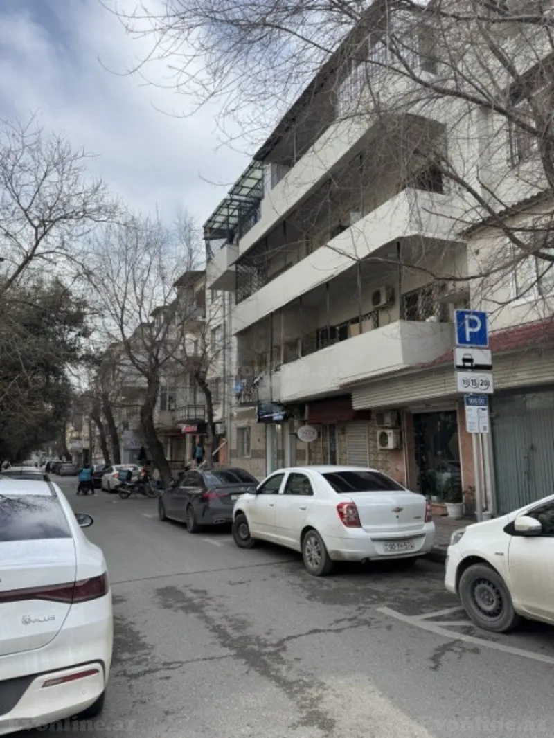 Satılır 2 otaqlı Mənzil Köhnə tikili 45 m² Nəsimi r. - şəkil 3