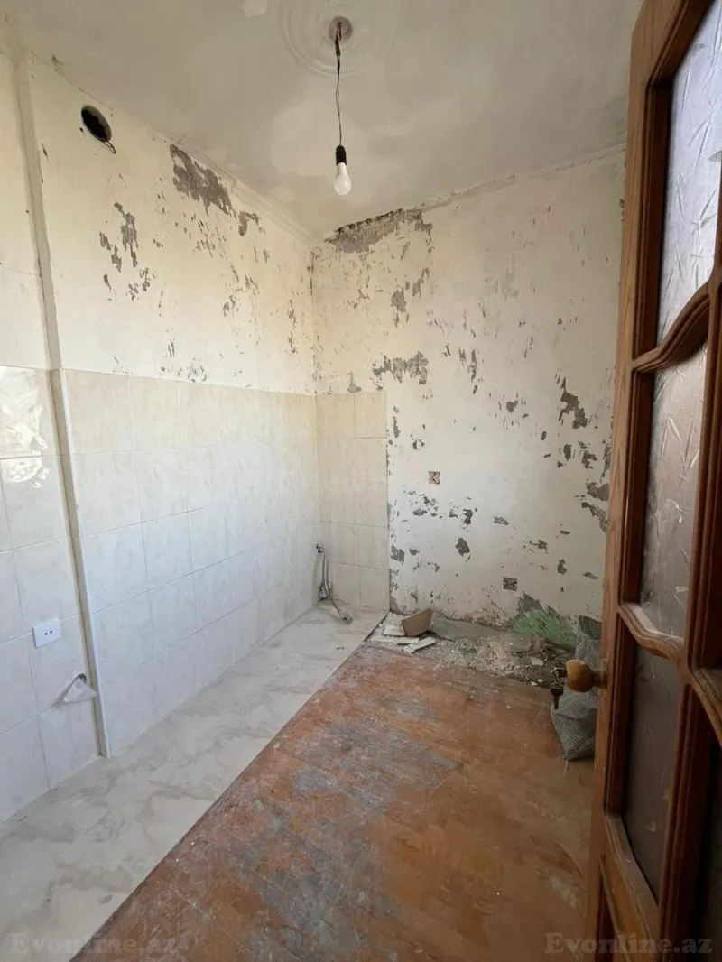 Satılır 2 otaqlı Mənzil Köhnə tikili 55 m² 4-cü mikrorayon - şəkil 6