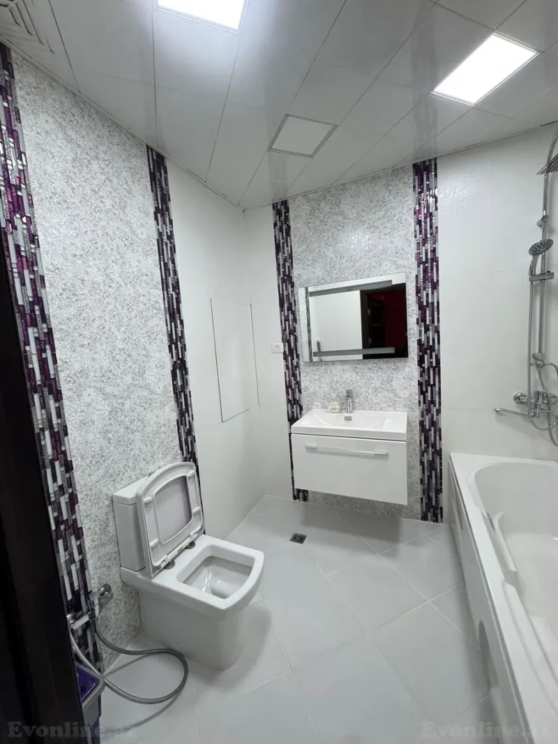 Satılır 2 otaqlı Mənzil Yeni tikili 90 m² Memar Əcəmi m. - şəkil 10