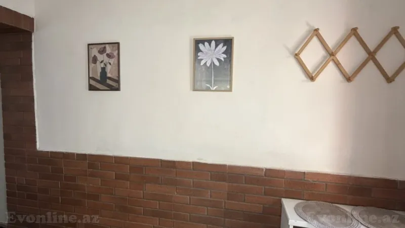 Kirayə verilir 2 otaqlı Mənzil Köhnə tikili 30 m² Bayıl - şəkil 3