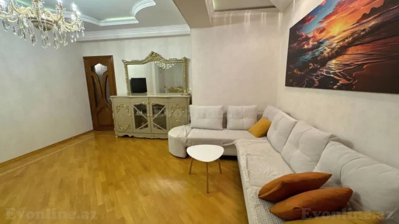 Satılır 4 otaqlı Mənzil Köhnə tikili 170 m² 6-cı mikrorayon - şəkil 3