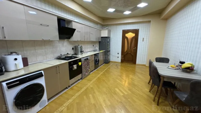 Satılır 4 otaqlı Mənzil Köhnə tikili 170 m² 6-cı mikrorayon - şəkil 16