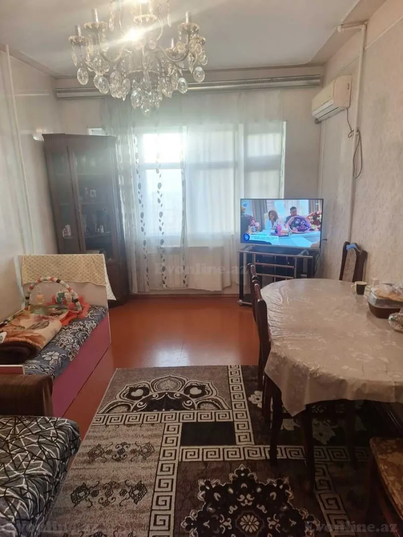 Kirayə verilir 3 otaqlı Mənzil Köhnə tikili 65 m² Əhmədli m.