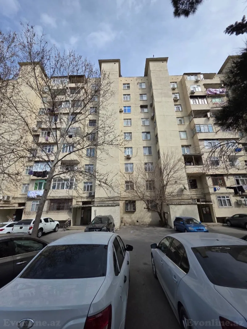 Satılır 3 otaqlı Mənzil Köhnə tikili 80 m² Əhmədli m.