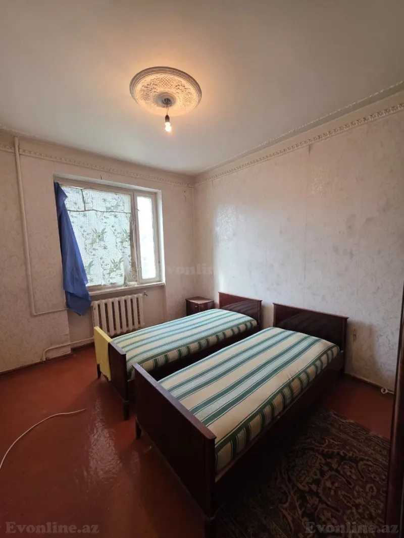 Satılır 3 otaqlı Mənzil Köhnə tikili 80 m² Əhmədli m. - şəkil 9