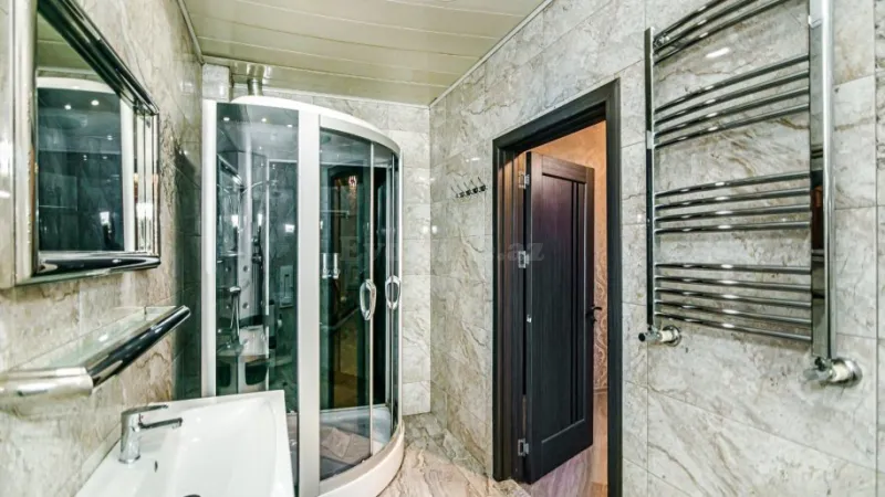 Kirayə verilir 3 otaqlı Mənzil Yeni tikili 140 m² 28 May m. - şəkil 19