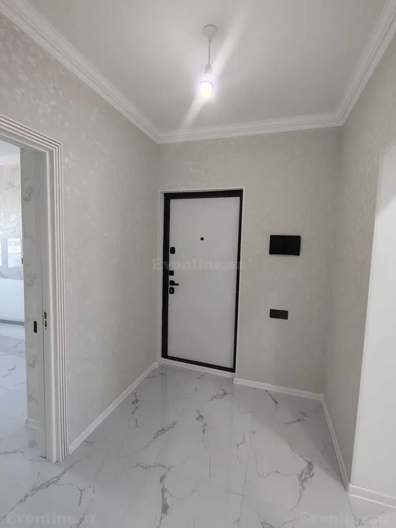 Satılır 3 otaqlı Mənzil Köhnə tikili 70 m² Gəncə - şəkil 2