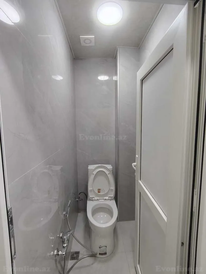 Satılır 3 otaqlı Mənzil Köhnə tikili 70 m² Gəncə - şəkil 8