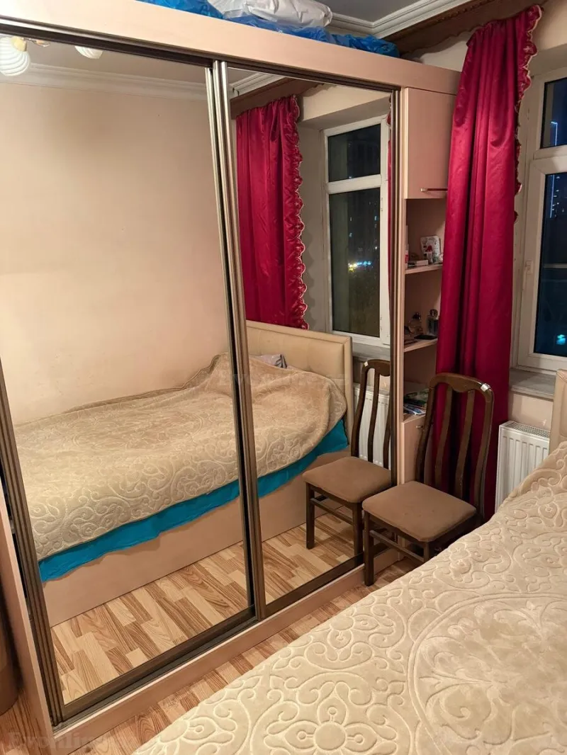 Kirayə verilir 2 otaqlı Mənzil Köhnə tikili 60 m² Xətai m. - şəkil 2