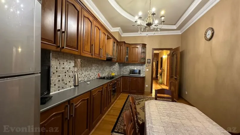 Kirayə verilir 3 otaqlı Mənzil Yeni tikili 141 m² Nərimanov r. - şəkil 11