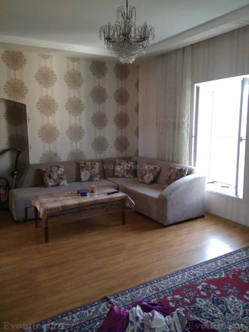Kirayə verilir 2 otaqlı Mənzil Köhnə tikili 73 m² Sahil m.